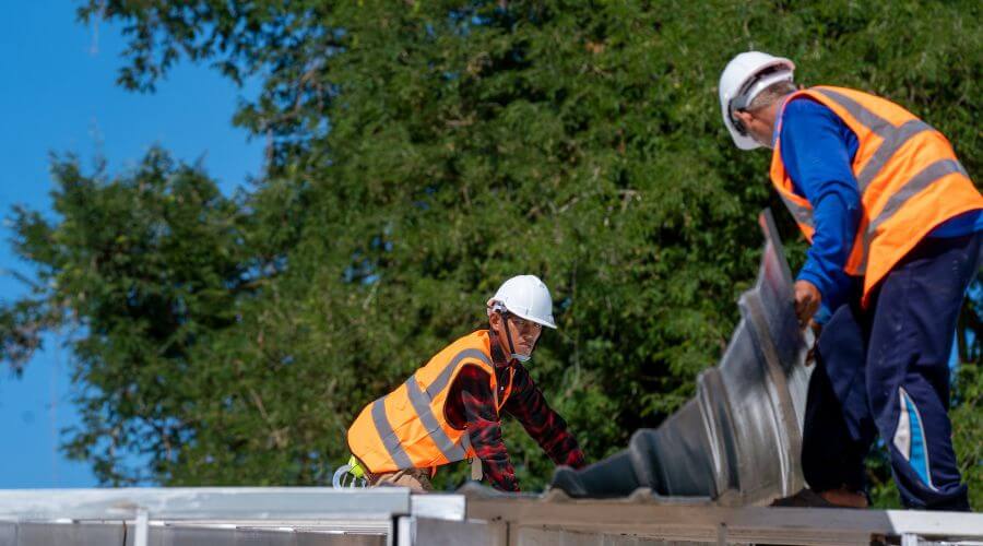 Professional Flat Roofing Installation in Lacarne, OH